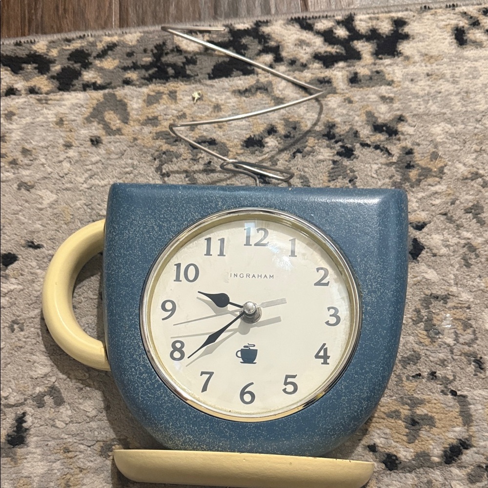 Ingraham Blue and Yellow Coffee Cup Wall Clock